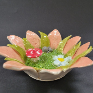 Isabella-Wiley_Fairy-World-black-backgroud_9-12_Viewers-Choice