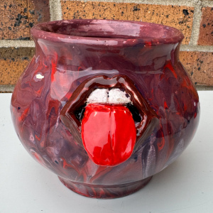 1st-Samuel-Flores-Garcia-clay-22Vase-Face22