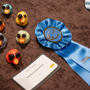 050925-CAS-art-show-candid-145