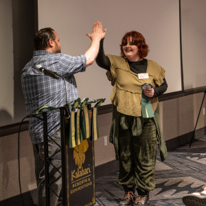 050925-CAS-art-show-candid-351