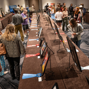 050925-CAS-art-show-candid-71