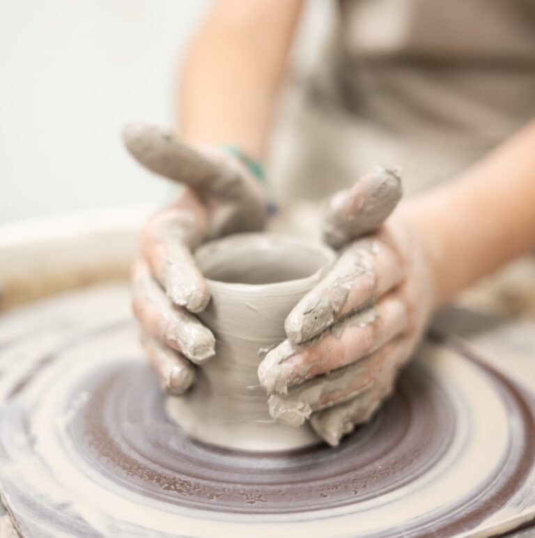 Learning art techniques with your hands enhancnes many new sills